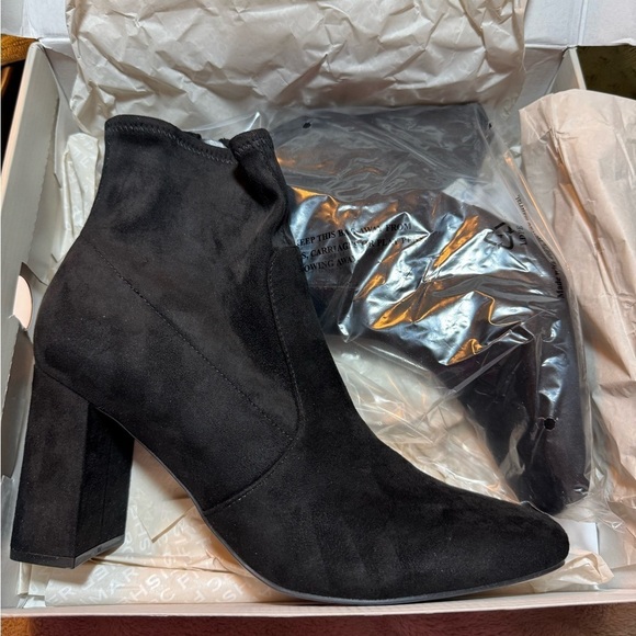 Marc Fisher Needit Faux Suede Ankle Boots - Picture 8 of 11